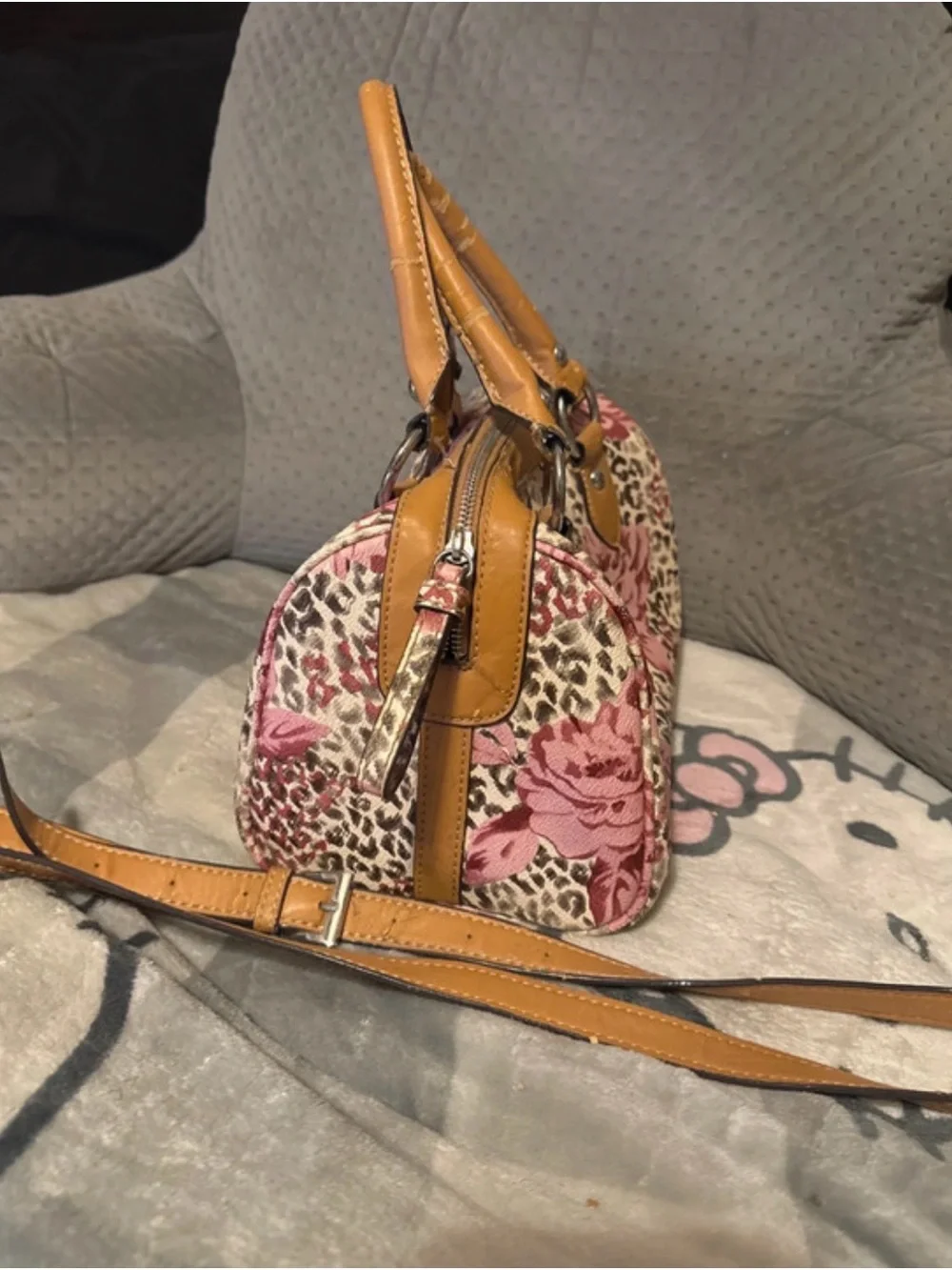 Guess satchel pink